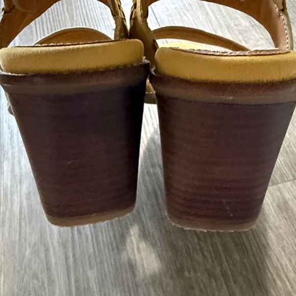 Earth Women's Braided Yellow Sandals - Picture 5 of 10